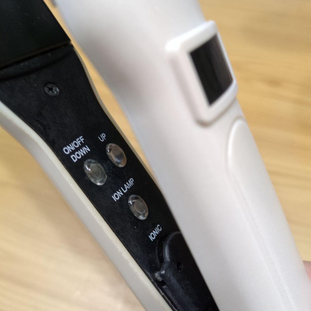 ヘアアイロン M3D Digital Straightening Iron