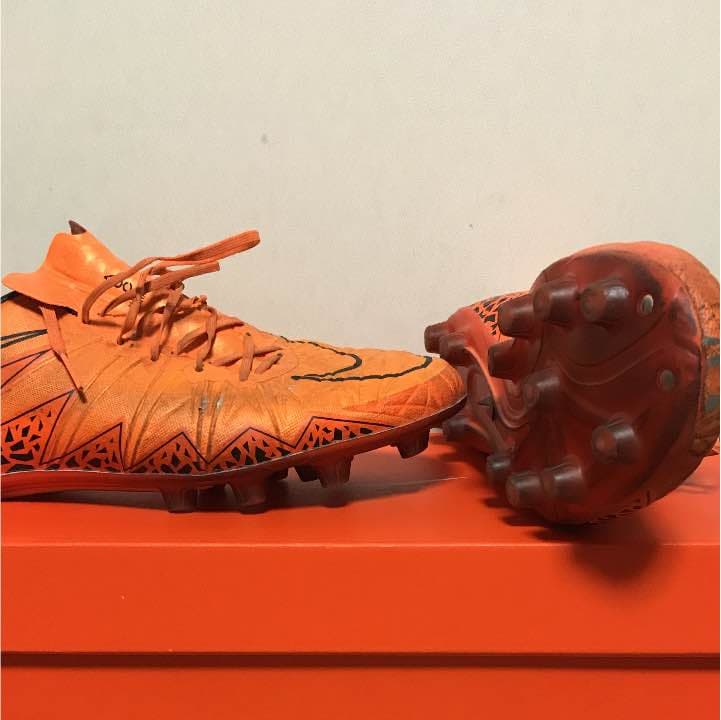 ナイキHYPERVenom