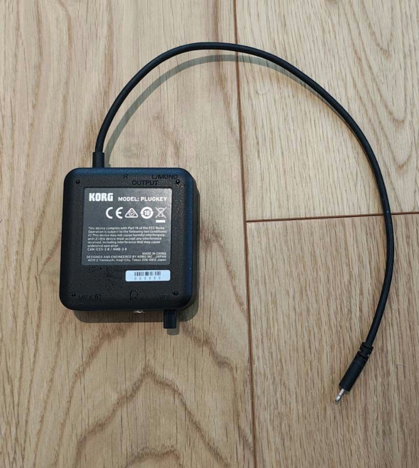 KORG plugKEY MIDIインターフェース