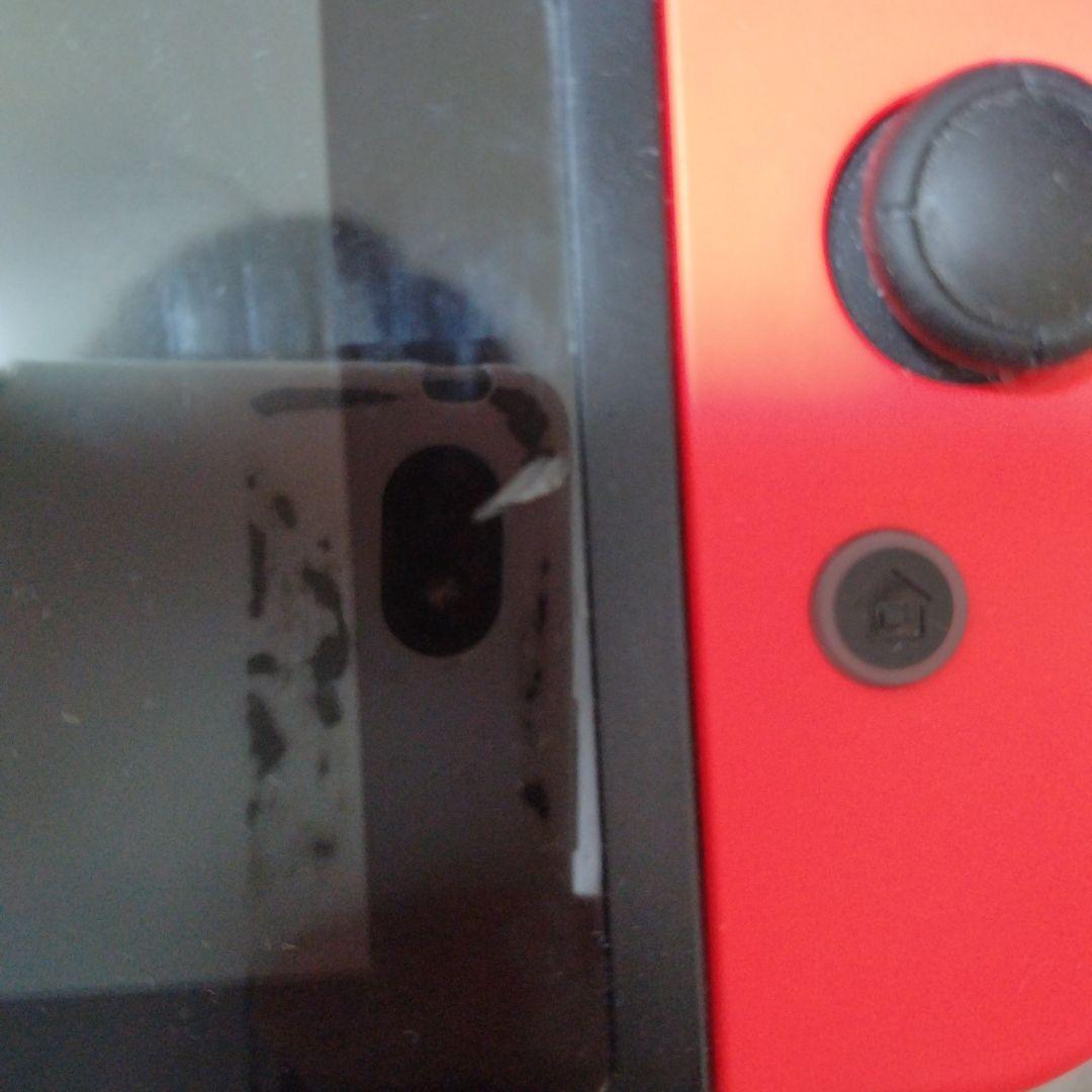 Nintendo Switch 青と赤のJoy-Con