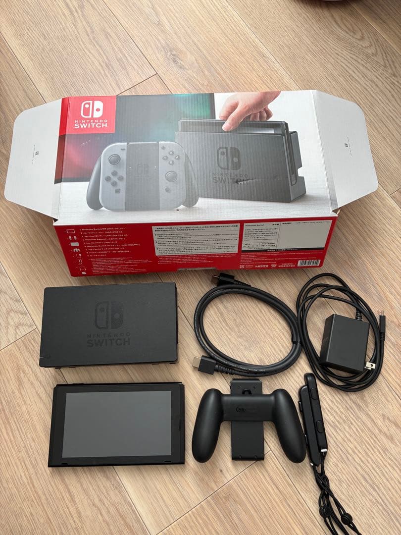 Nintendo Switch 本体 Joy-Con無し