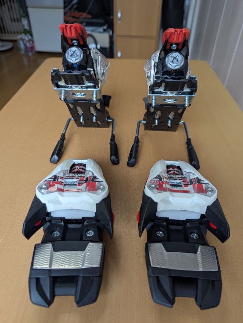 MARKER XCELL12 スキー ビンディング ホワイト/レッド