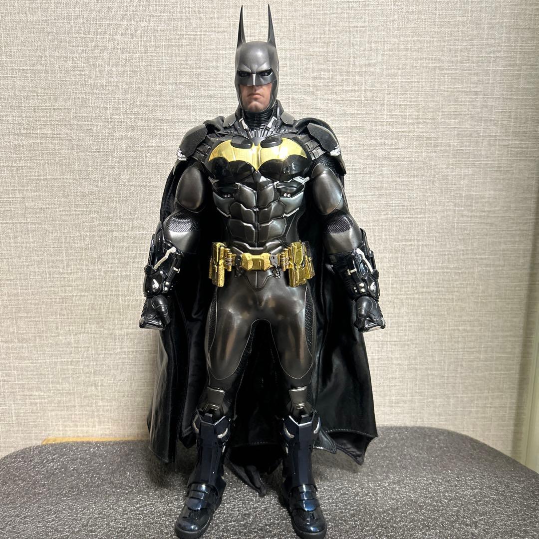 ホットトイズ 『バットマン：アーカム・ナイト』（プレステージ・スーツ版）