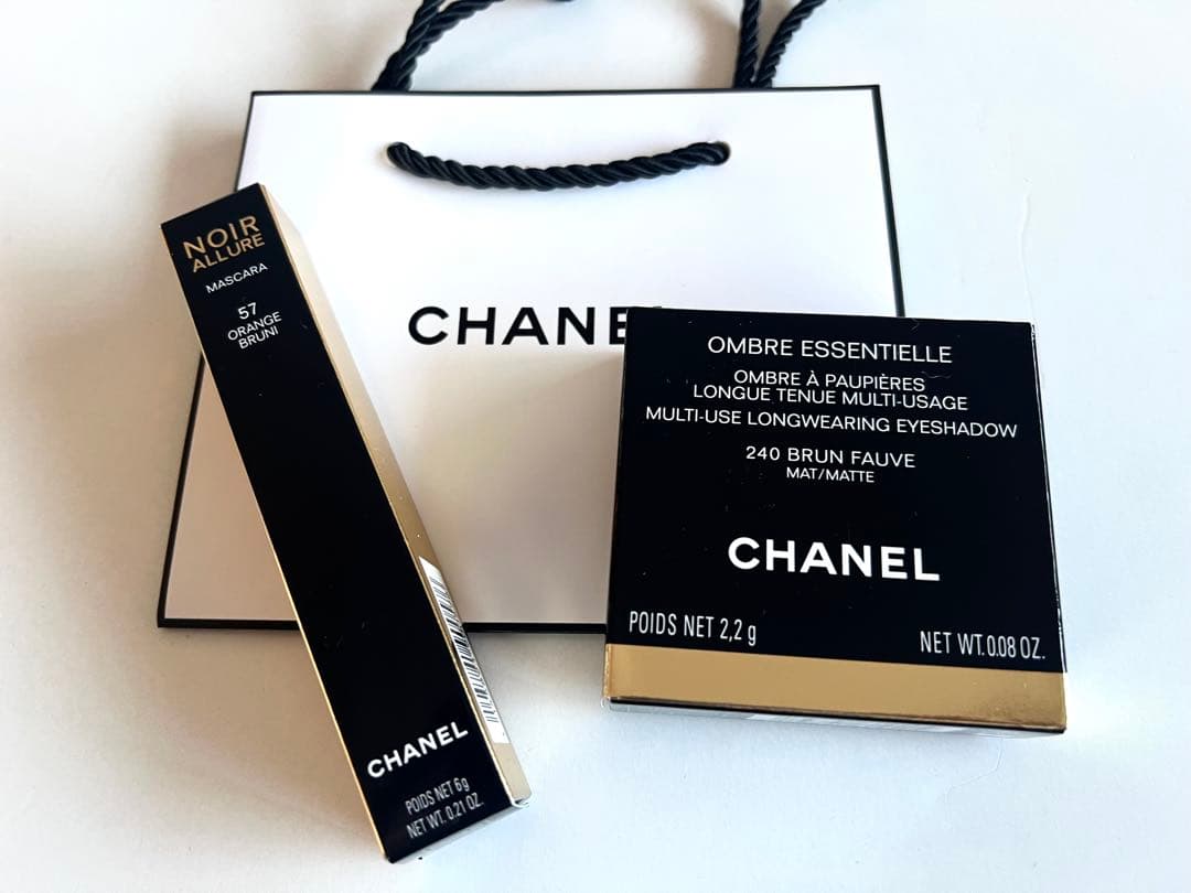 シャネルオンブル エサンシエル 240 ブランフォーヴ& マスカラ57