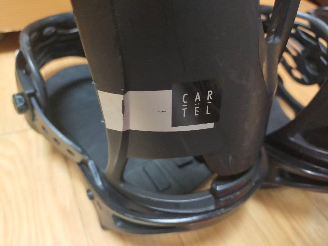 Burton Cartelビンディング 4x4 the channel両対応