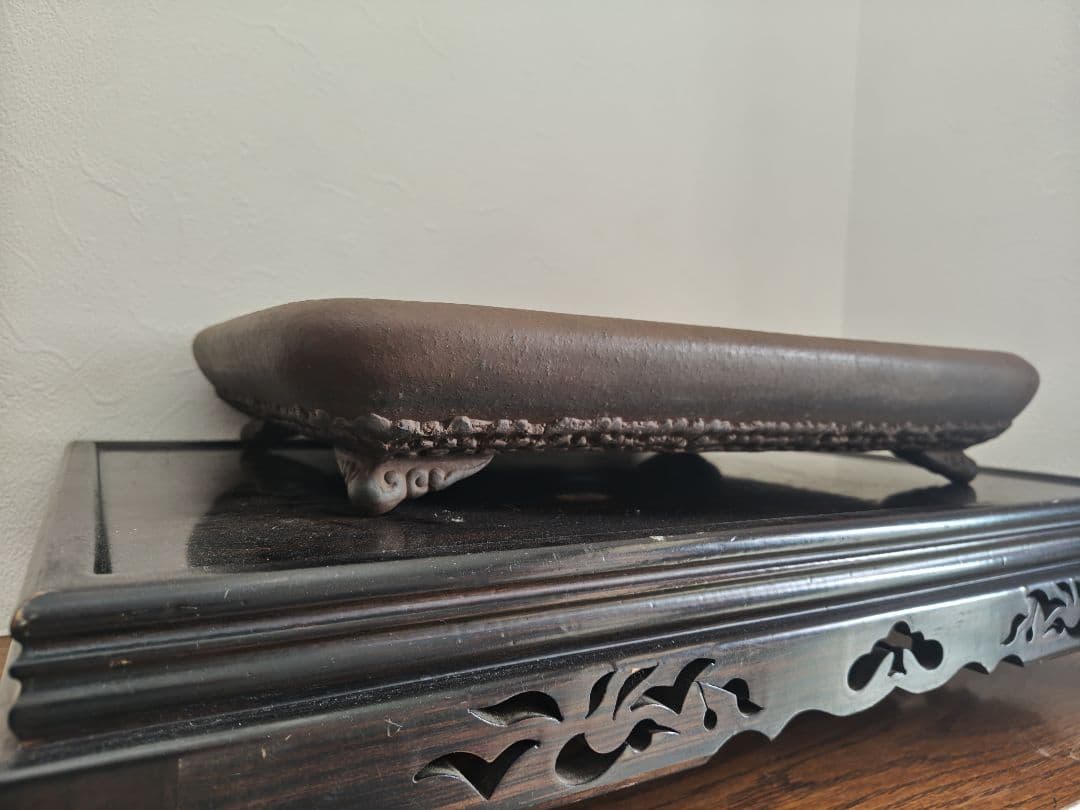 茶色の陶器製四角鉢　落款あり 中型