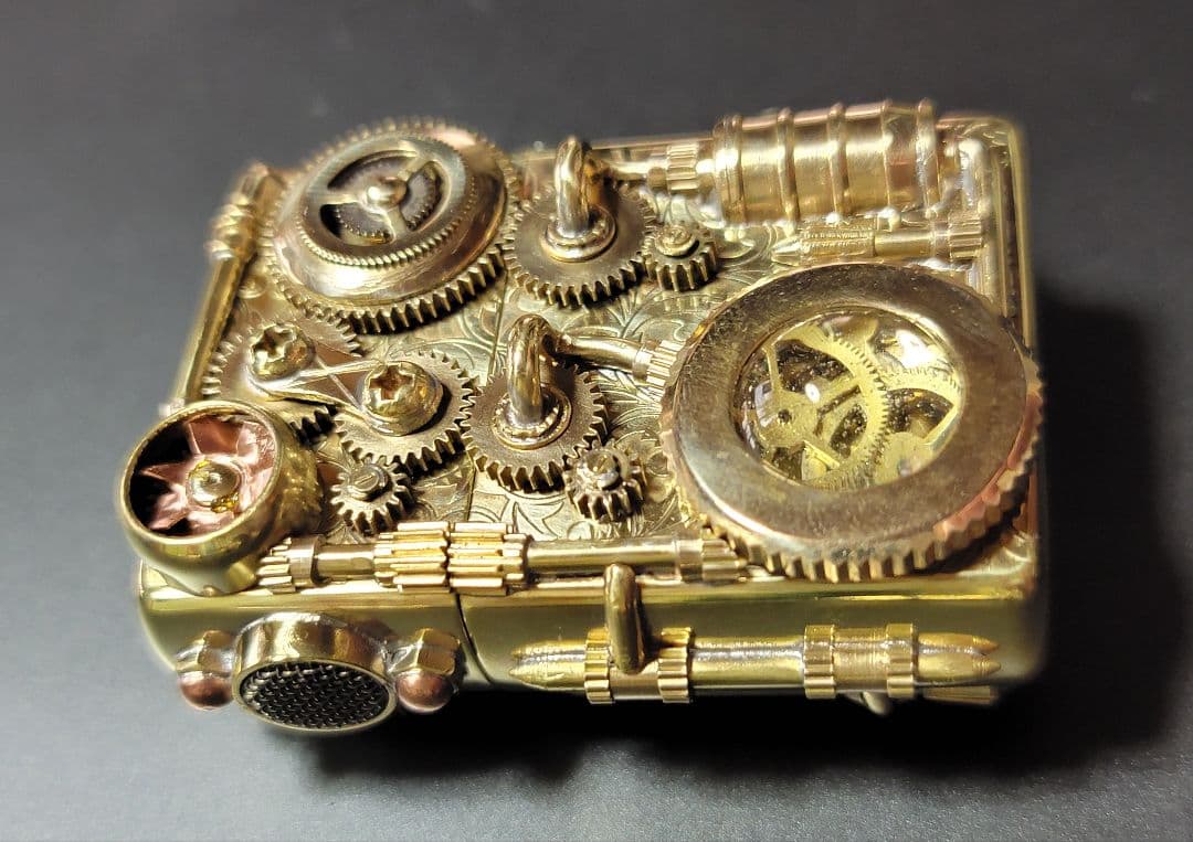 新品未使用　ジッポ　スチームパンクゴールド　唐草模様入り　zippo armor