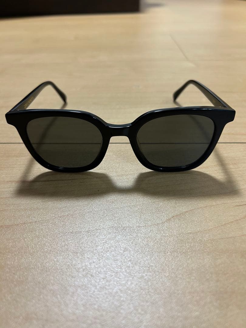 な*※様 Gentlemonster サングラス TOMY