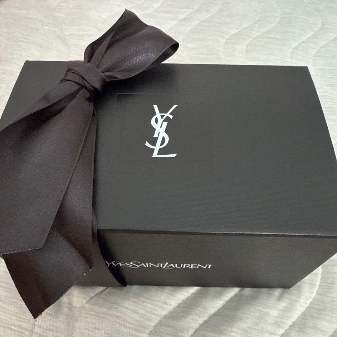 Yves Saint Laurent 【MYSLF オーデパルファム】
