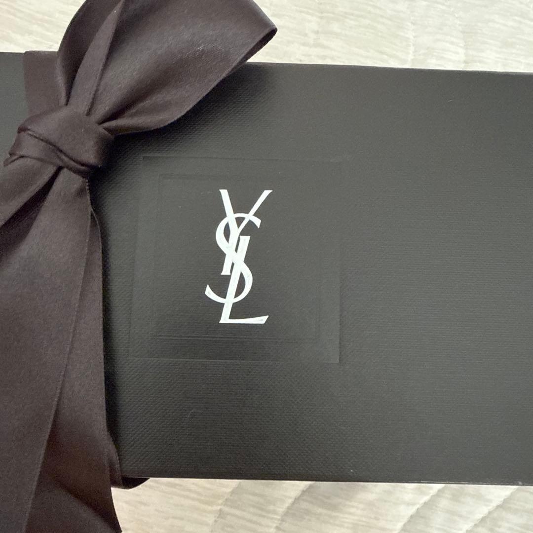 Yves Saint Laurent 【MYSLF オーデパルファム】