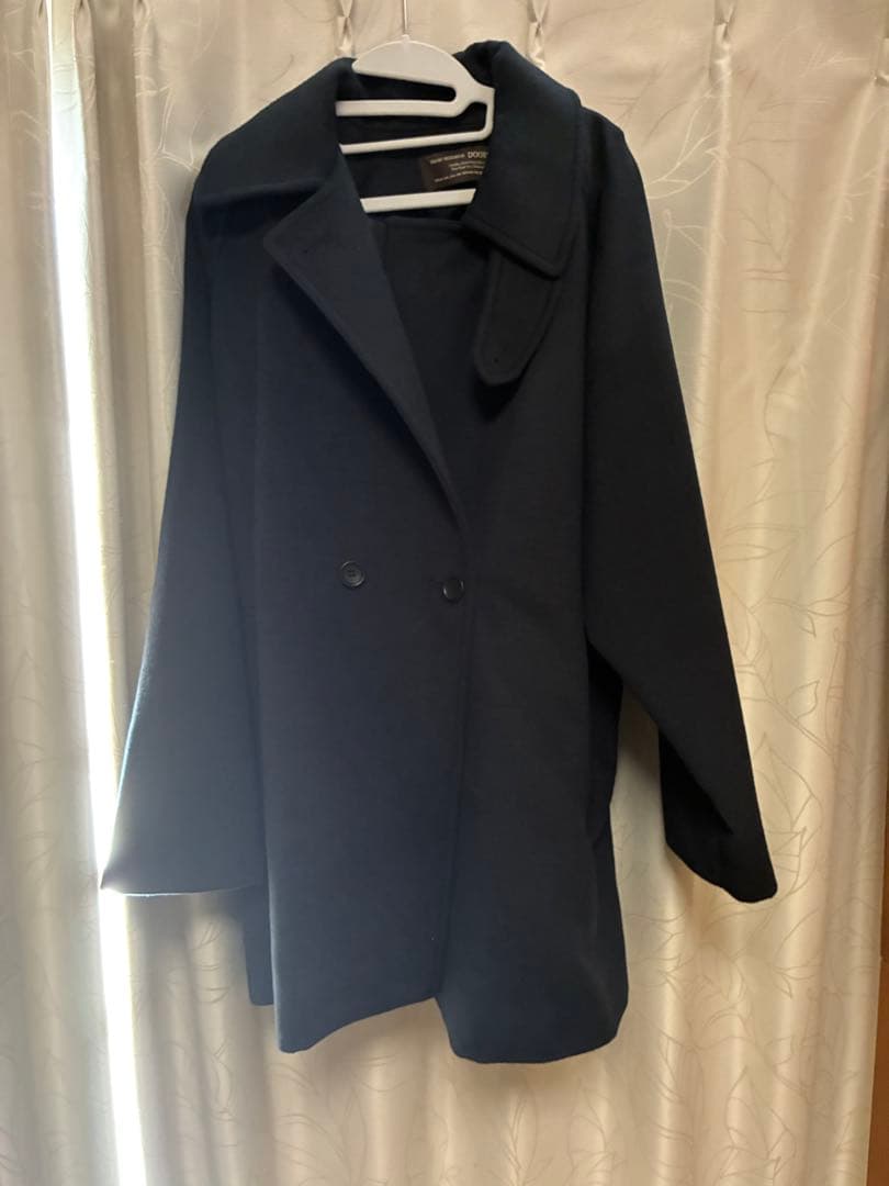 『UR TECH』ミドル丈コート