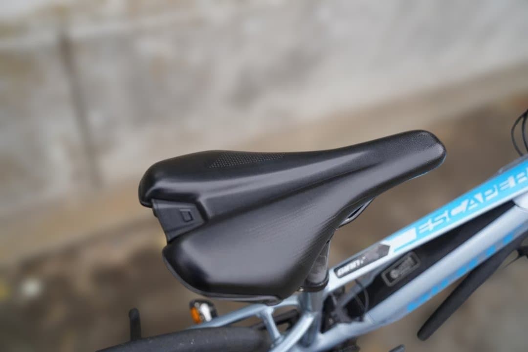 早*る様 300円スタート売切り！ESCAPE RX-E＋ XSサイズ　充電器付