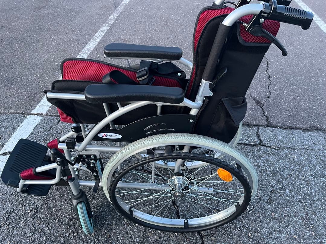 ⭐️匿名配送可能⭐️【新品同様】車椅子　ケアテックジャパン　CA-10SU