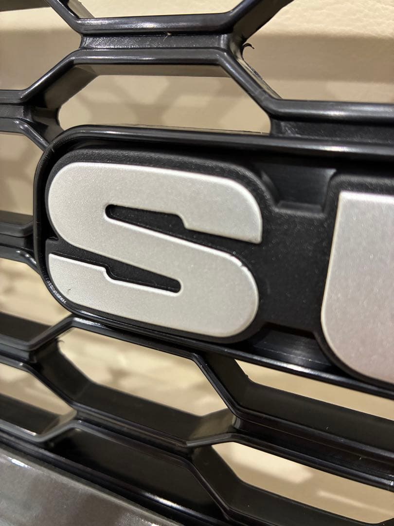 ジムニー　フロントグリル　グレー