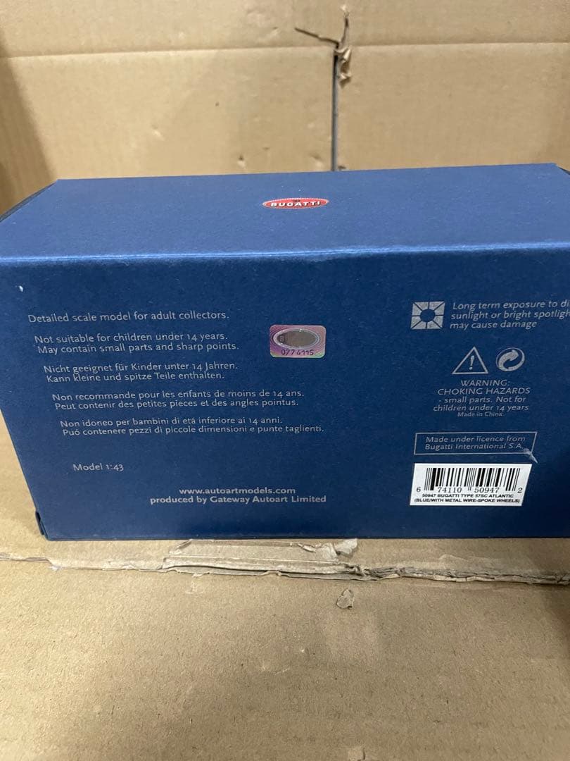 オートアート 1/43 ブガッティ 1938 ブルー/ワイヤースポークホイール