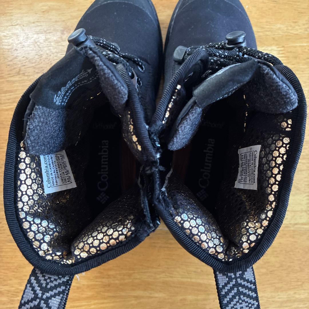 maru maruです。Columbia converse 2足セット