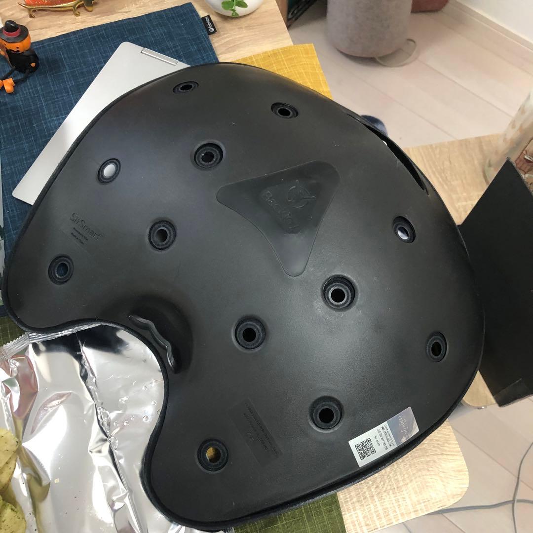 【1度使用】Backjoy 骨盤・姿勢矯正クッション ブラック