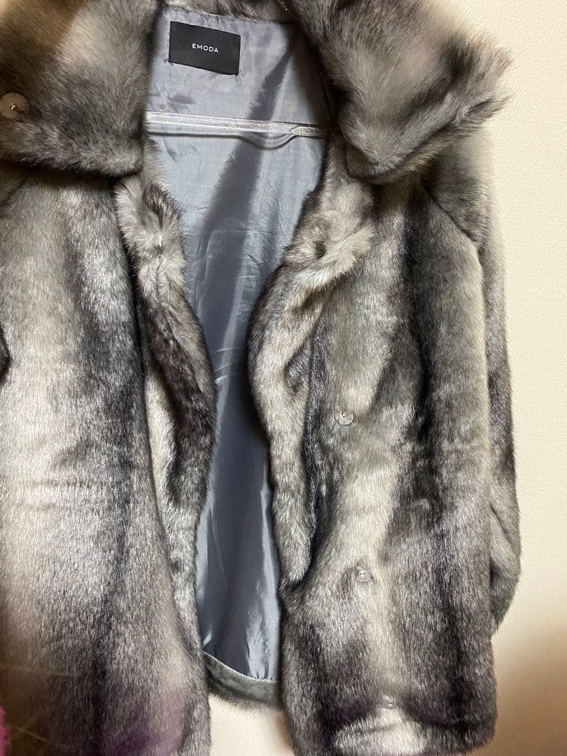 2025AW EMODA ミディフェイクファーコート