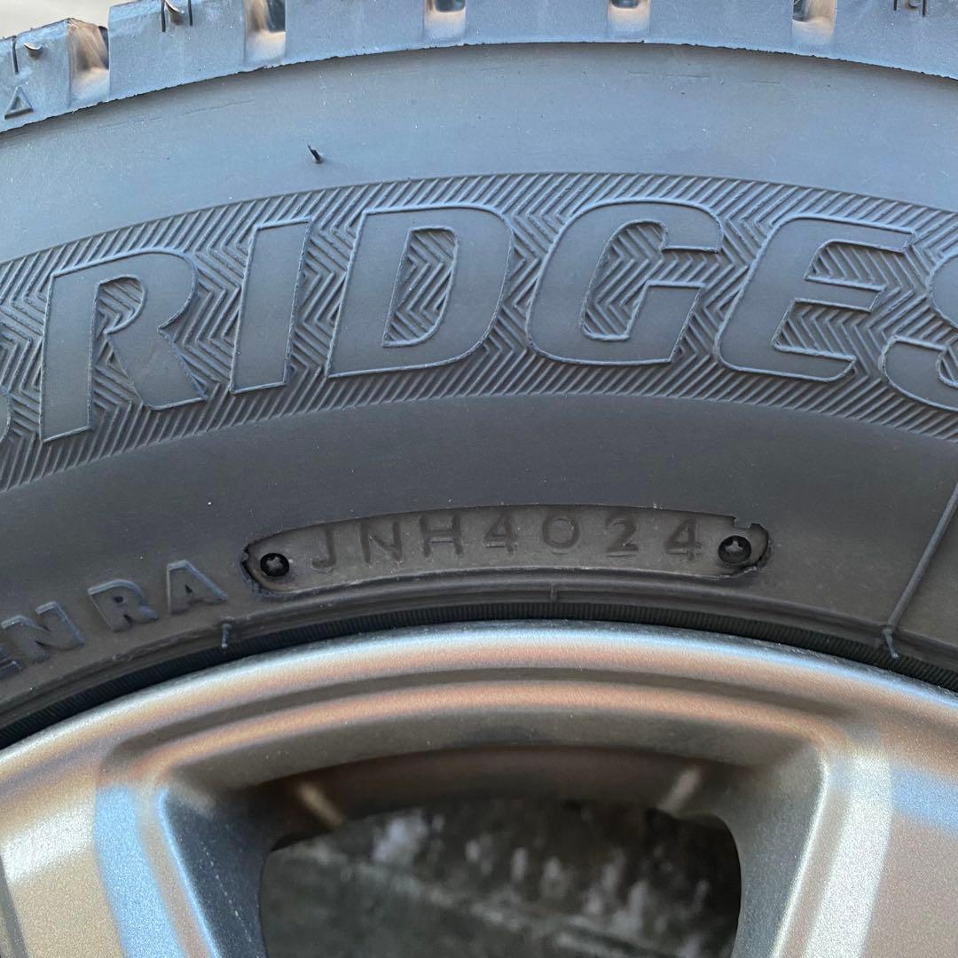 スタッドレスタイヤ、ホイール4本セット 145/80R12