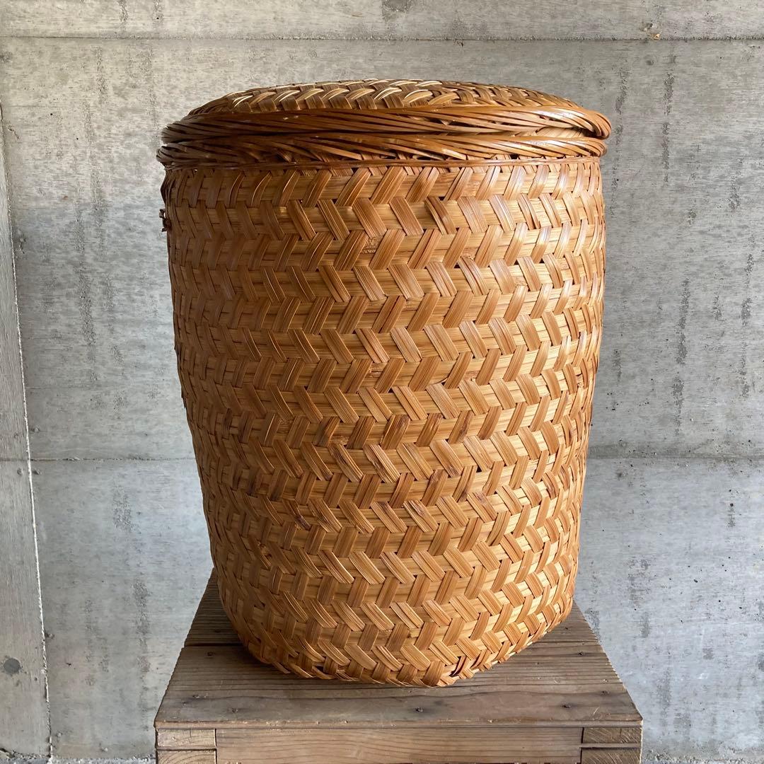 大きな竹籠 カゴ バスケット 大型 収納 保存 蓋付き 編み込み 工芸品 レトロ