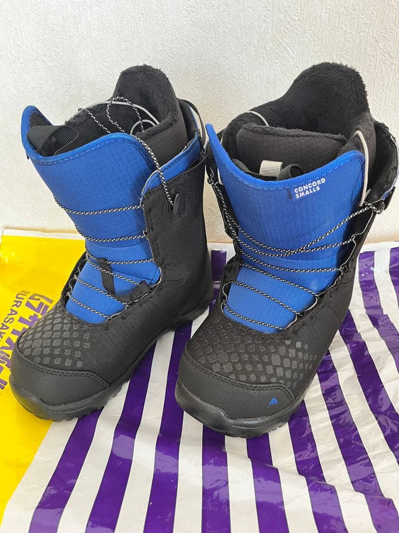 BURTON キッズ用スノーボードブーツ