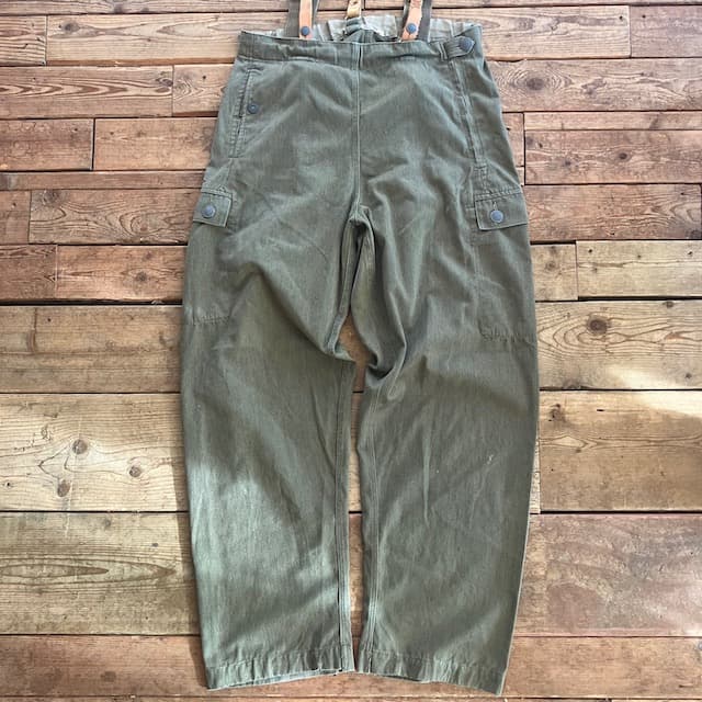 EXTRA STARK サスペンダー付 パンツ 東ドイツ軍 ミリタリー パンツ