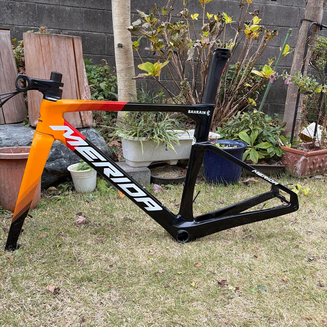 (今週限定値下げ)MERIDA Bahrain リアクト4000フレーム