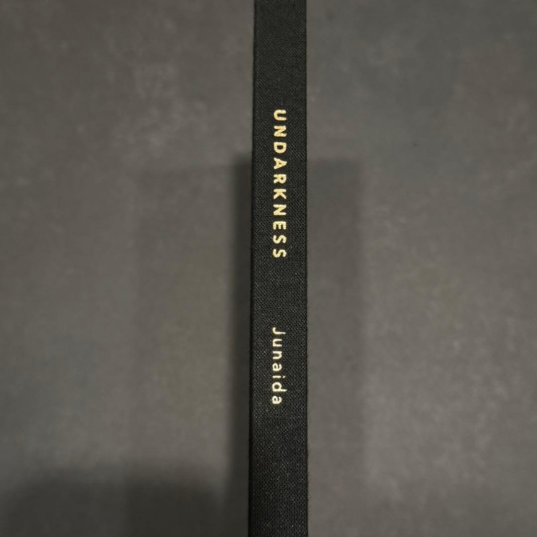 junaida 画集『UNDARKNESS』