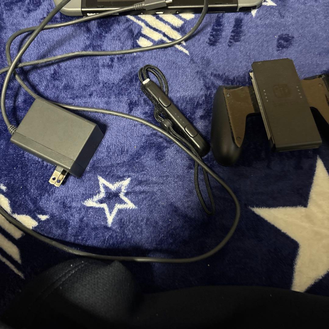 Nintendo Switch 本体 箱無し　コントローラー付き　欠品あり