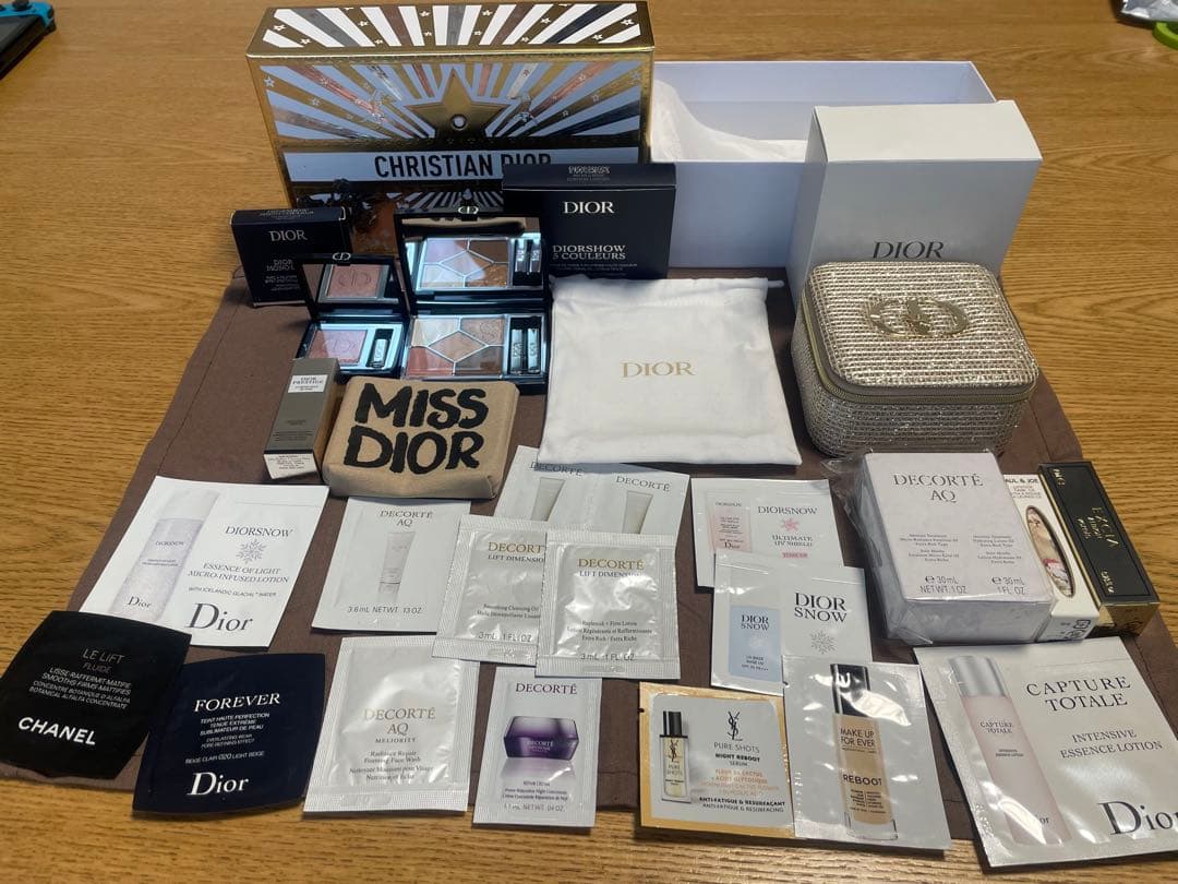 ディオール　シャネルなど　化粧品セット　その他おまけ付き！