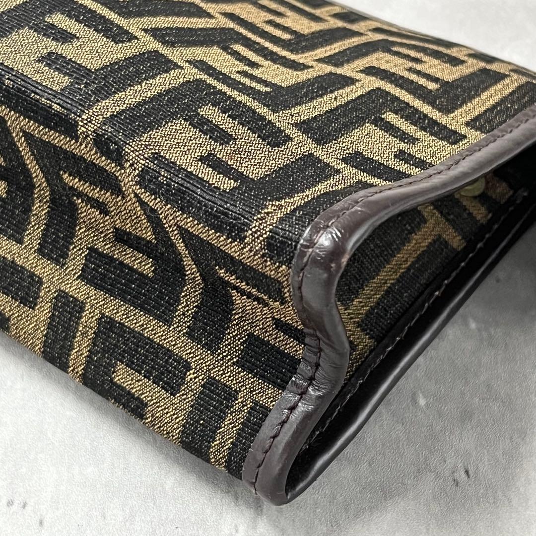 FENDI ポーチ　ズッカ　ナイロンキャンバス　ブラウン セカンドバッグ　レザー