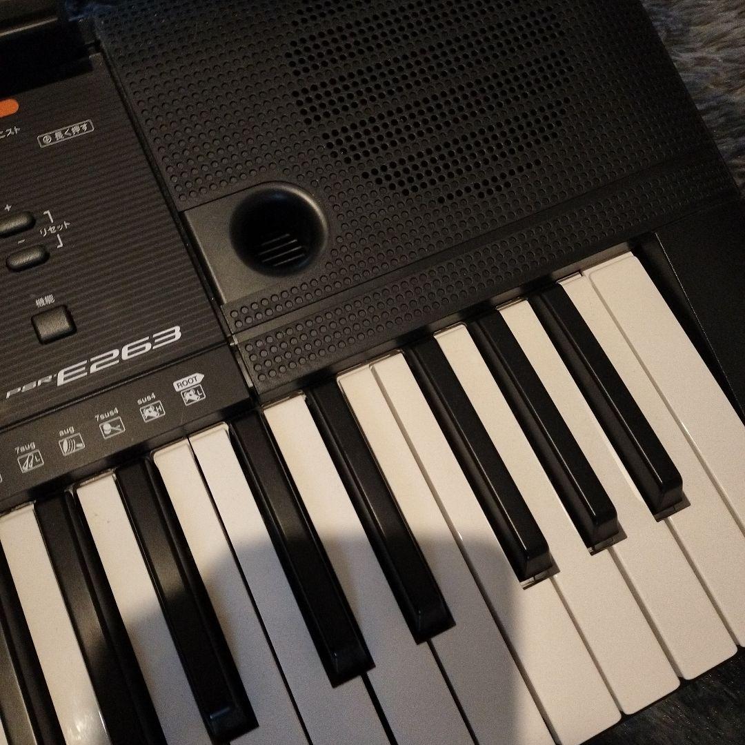Yamaha　ヤマハ　電子ピアノ　電子キーボード　PSR-E263　ブラック