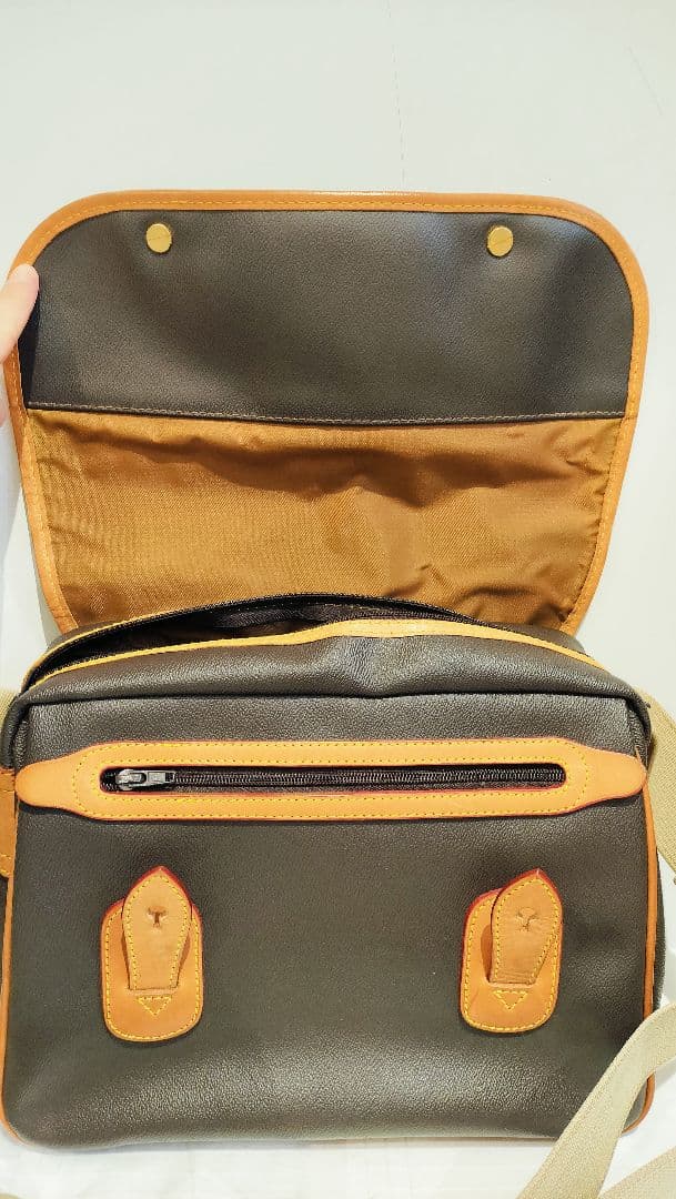 HUNTING WORLD ショルダーバッグ