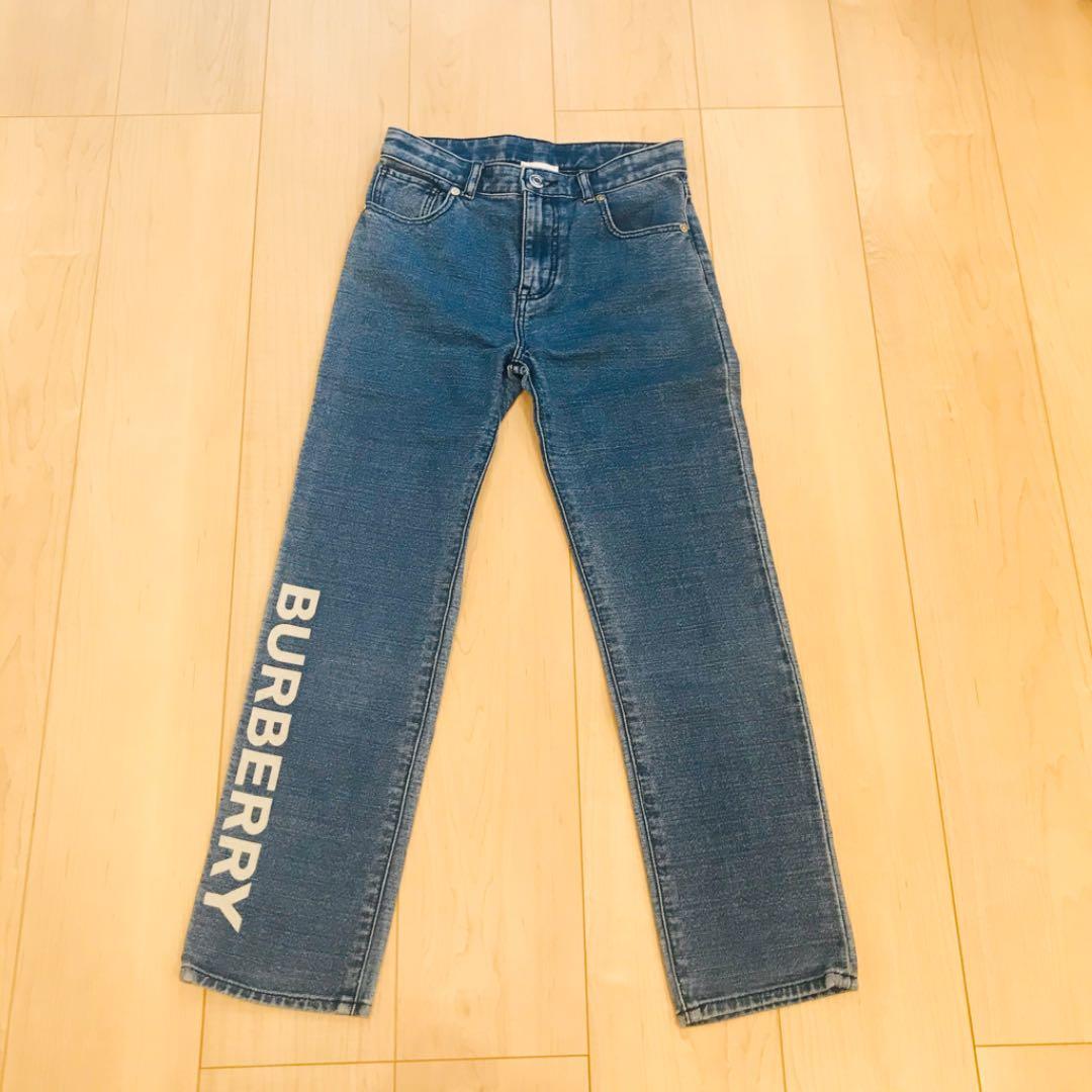 Burberry キッズ　パンツ　ロゴ　デニム　10Y ジーンズ