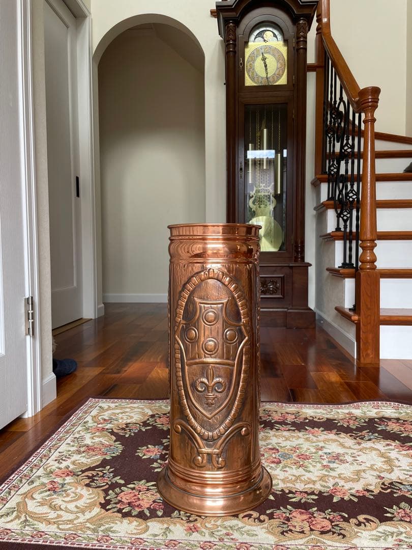 Trebelli イタリア　傘立て　銅　百合の紋章　アンティーク