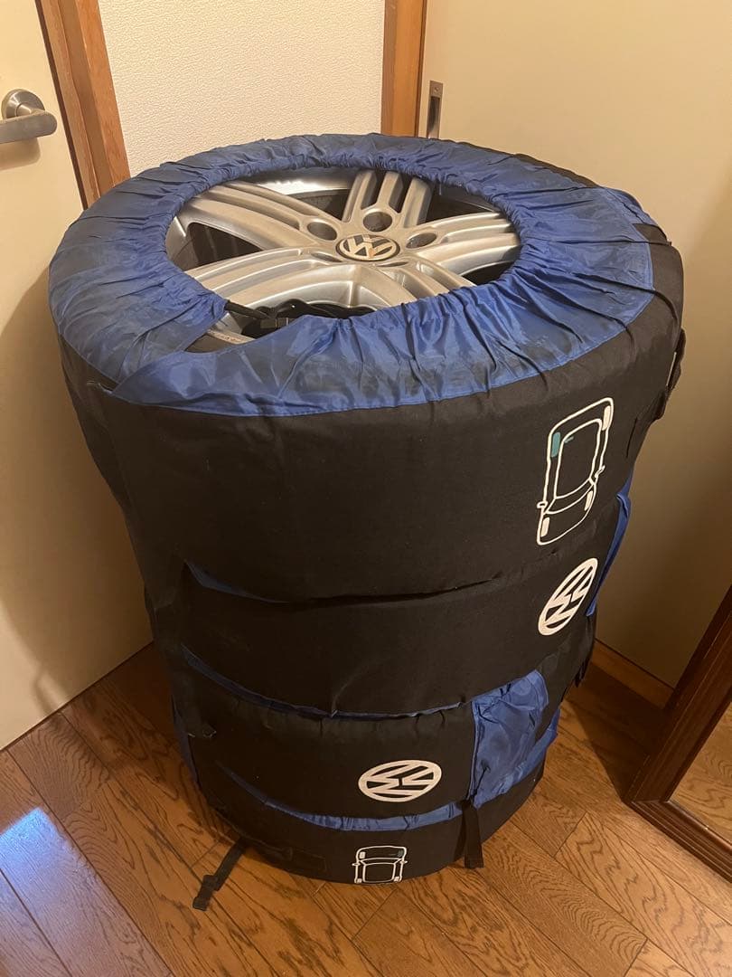 Volkswagen 225/40 R18 ホイールスタッドレスセット(2/4)