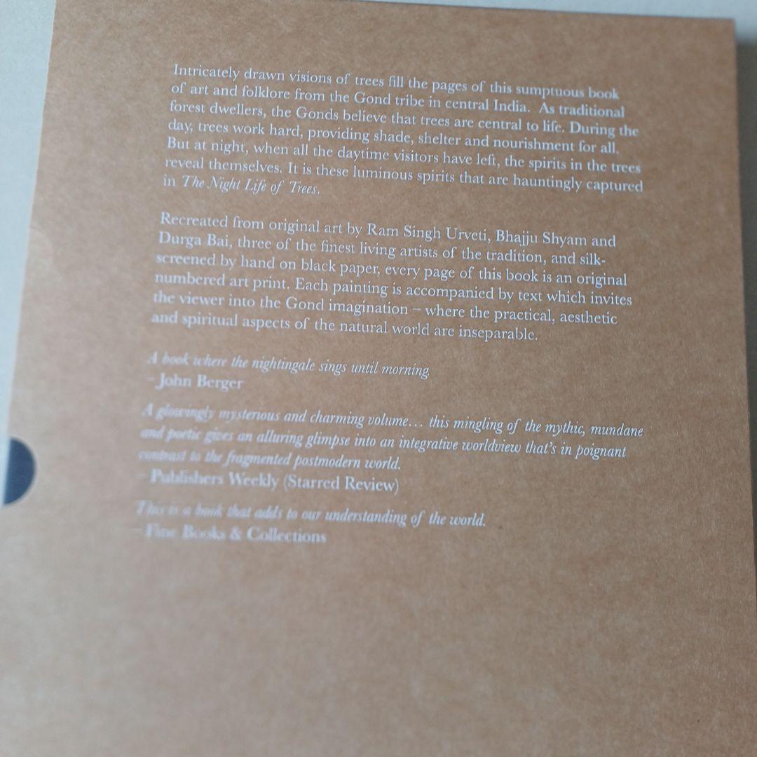 タラブックス　ハンドメイド　夜の木　英語版　TREES　新品　絵本　インド　版画