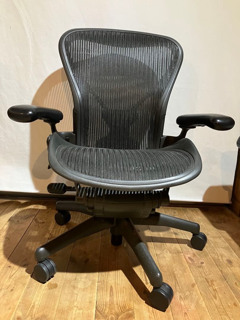 ハーマンミラー　アーロンチェア　中古