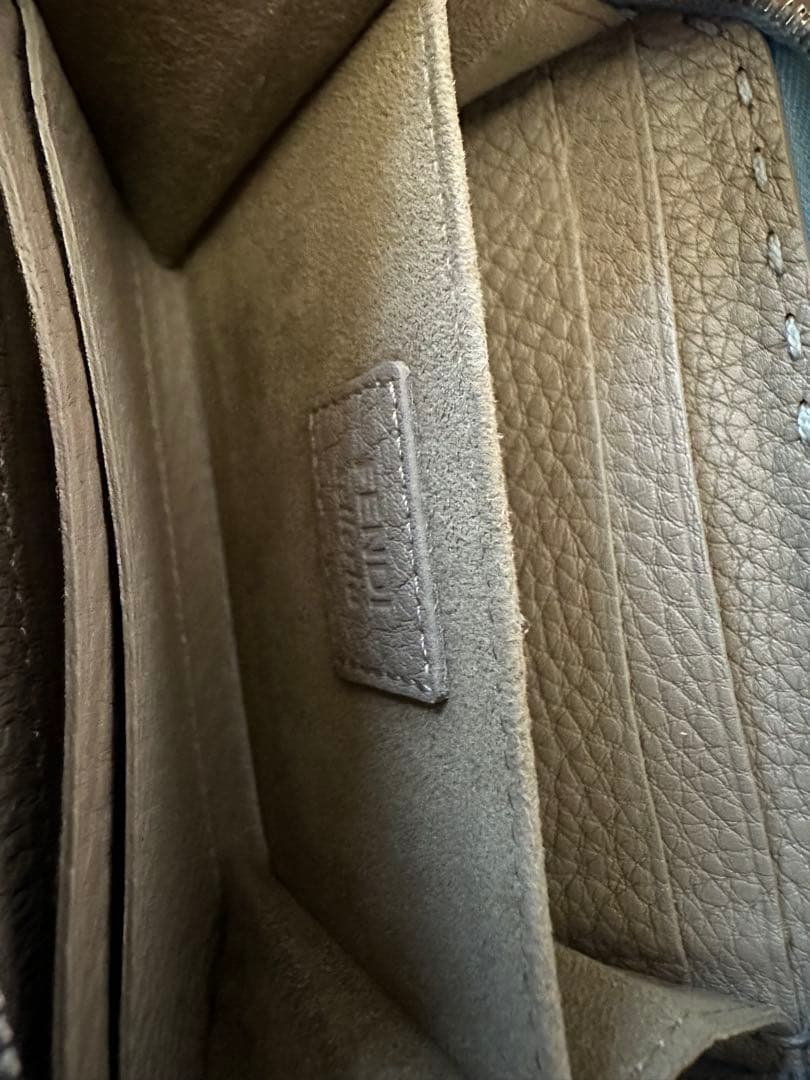 FENDI フェンディ レザー ケース ブルー系