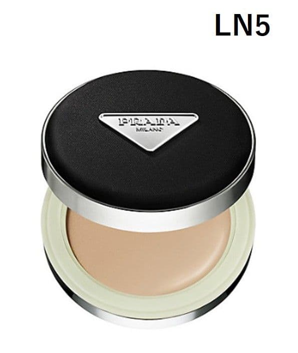 プラダ　メッシュ　クッション　LN5