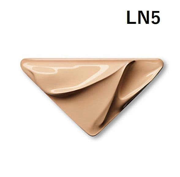 プラダ　メッシュ　クッション　LN5