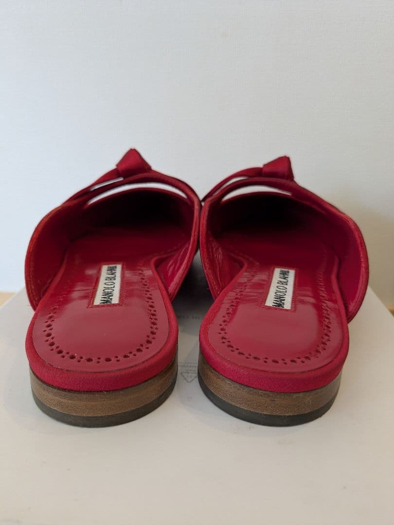 Manolo blahnik フラットミュール サンダル 赤 リボン　34