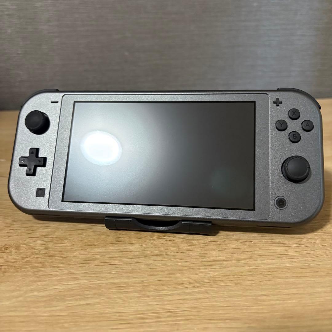 【美品】ニンテンドー スイッチ ライト ディアルガ パルキア 本体