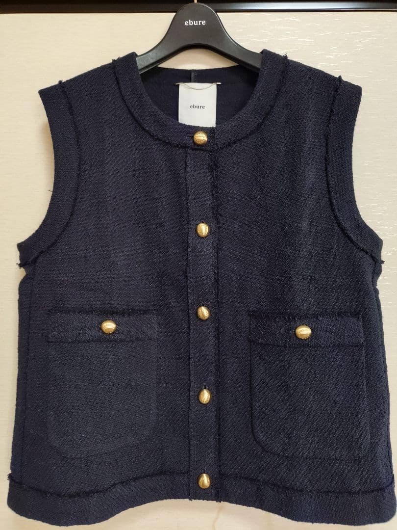 ebure　コットンツイードノースリーブジャケット　　ベスト