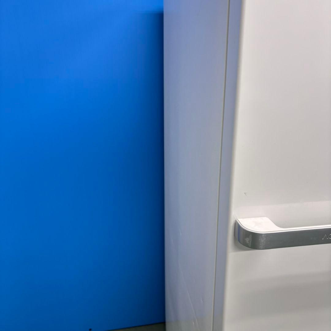 590 大型冷蔵庫　一人暮らし　家庭用でも！オススメ　200L〜300L　極美品