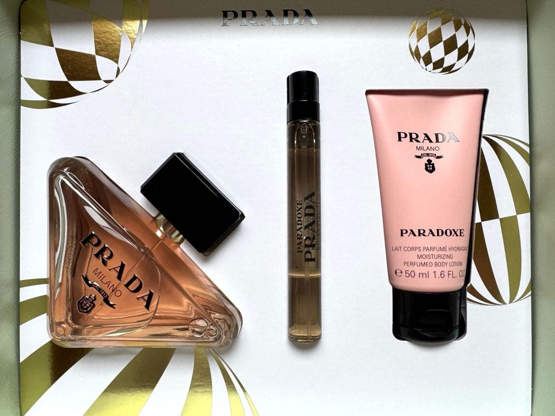 PRADA プラダビューティー　ホリデー限定コフレ　新品　ショッパー付