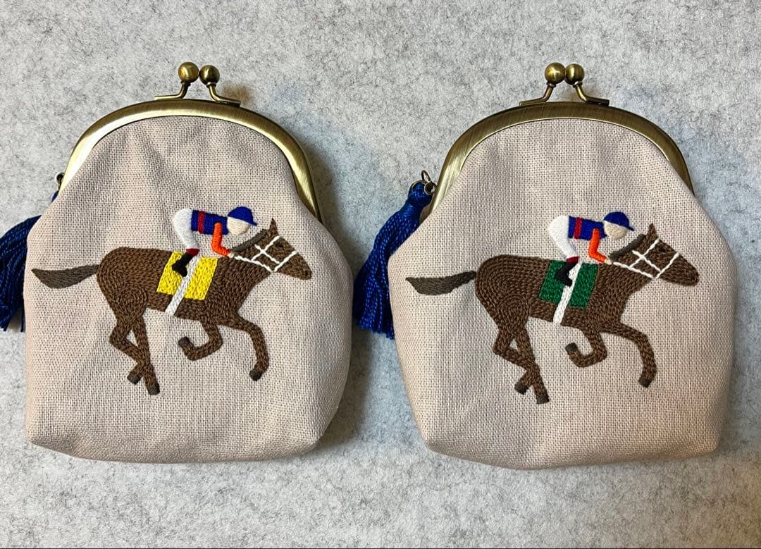 ハンドメイド　手刺繍　がま口ポーチ☆まっちゃんだよです