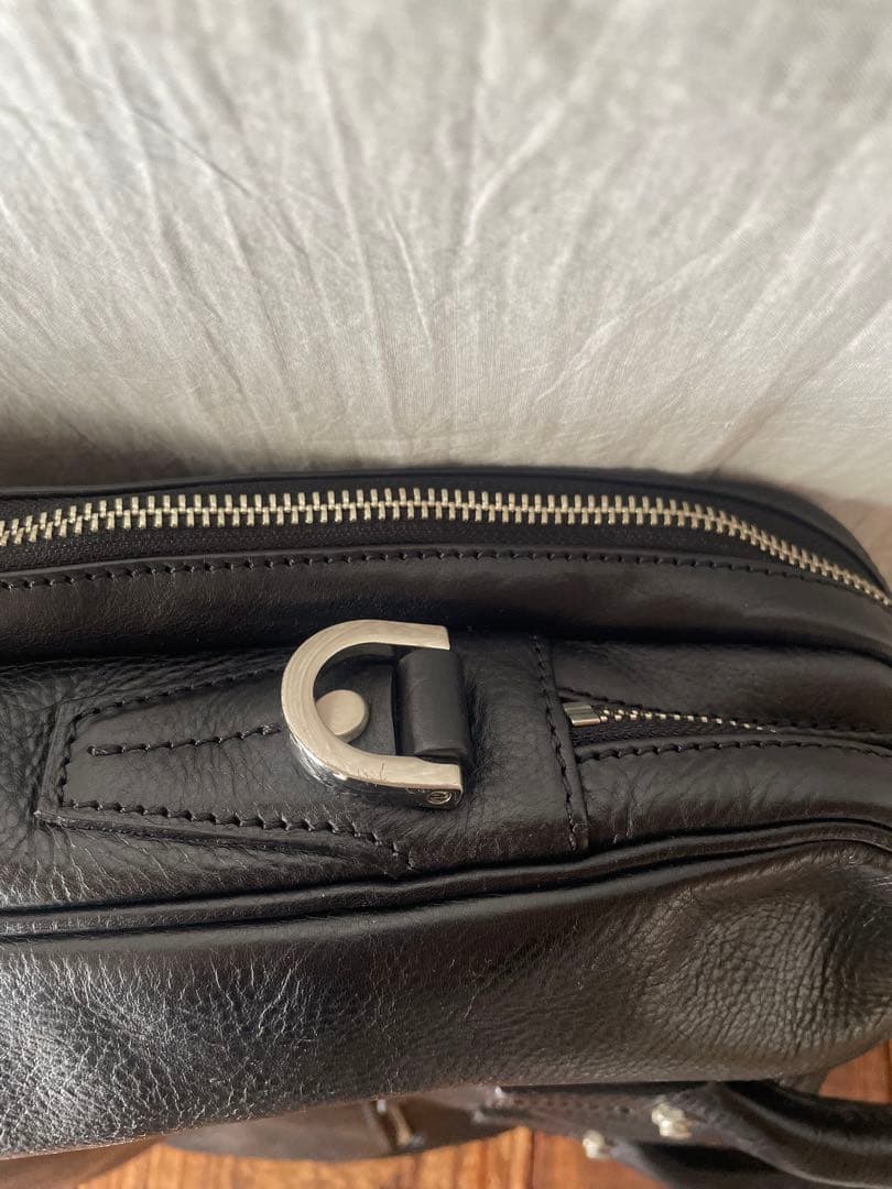 【3回使用】万双　シモーネＢＯＸ　ダブル天ファスナー　ブラック　ストラップ有り