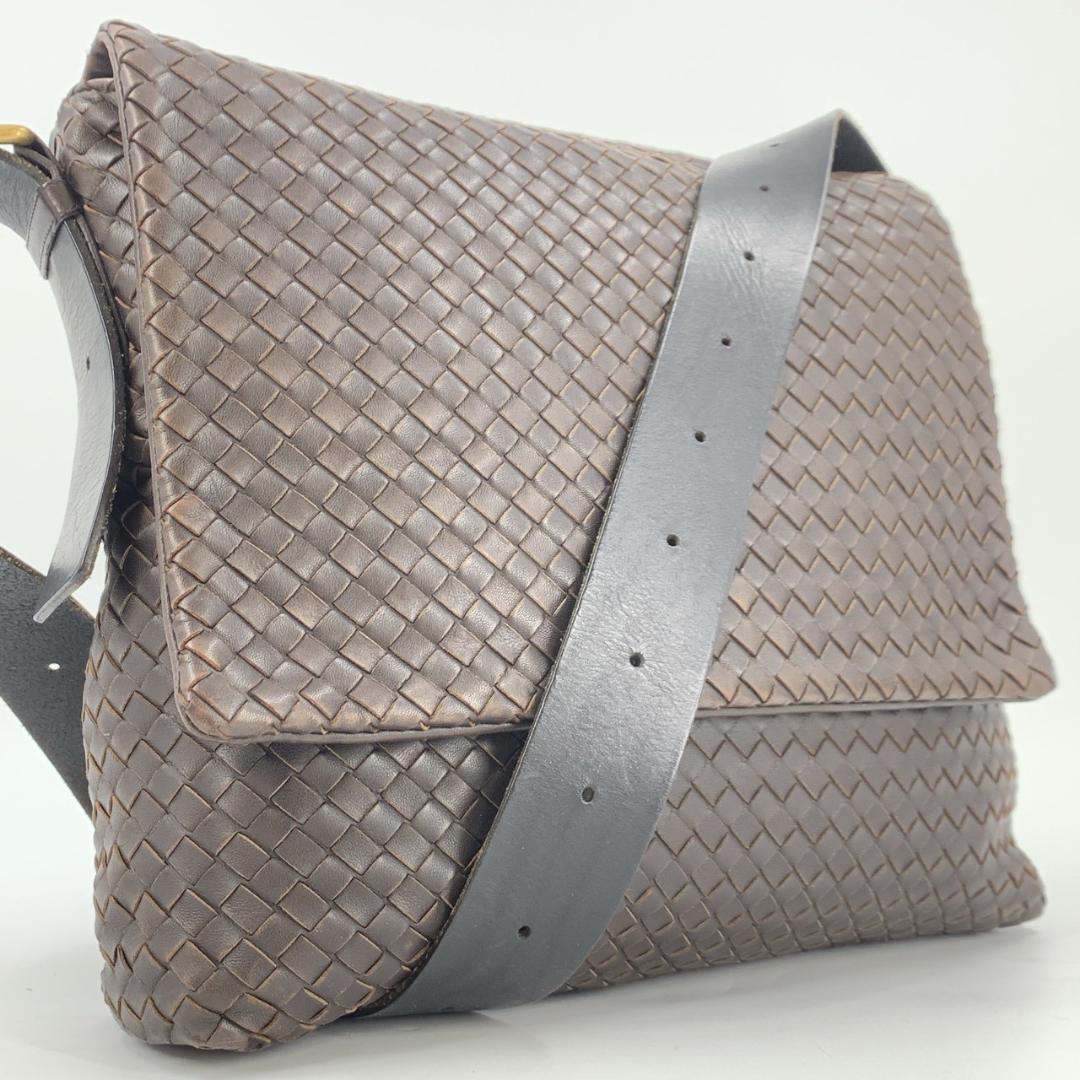 ボッテガヴェネタ イントレチャート ショルダーバッグ メッセンジャー レザー