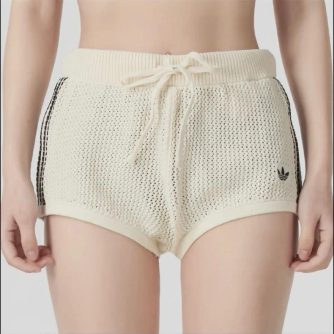 日本未発売　adidas ショートパンツ